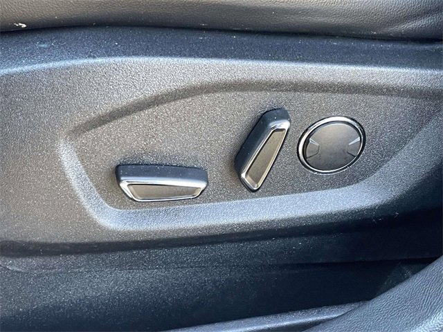 Certified 2018 Ford Edge Titanium w/ Equipment Group 301A image 17