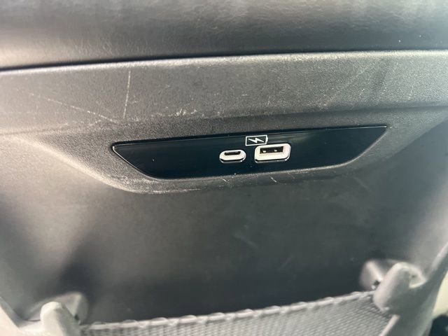 Used 2024 Chrysler Pacifica Touring-L FWD image 20