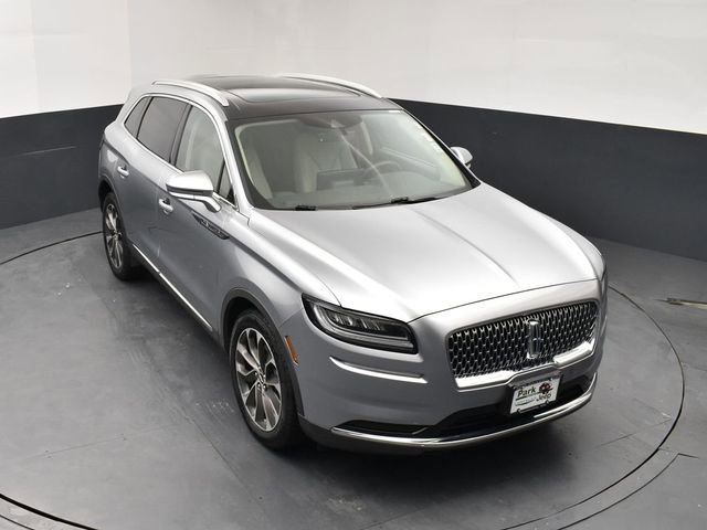 Used 2022 Lincoln Nautilus Reserve w/ Cargo Utility Package AWD/4WD image 13