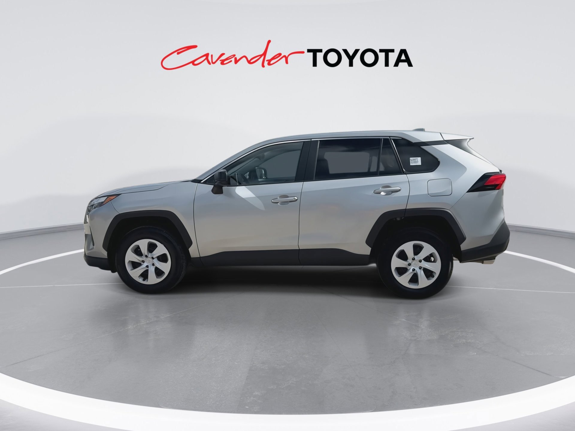 Certified 2025 Toyota RAV4 LE FWD image 5
