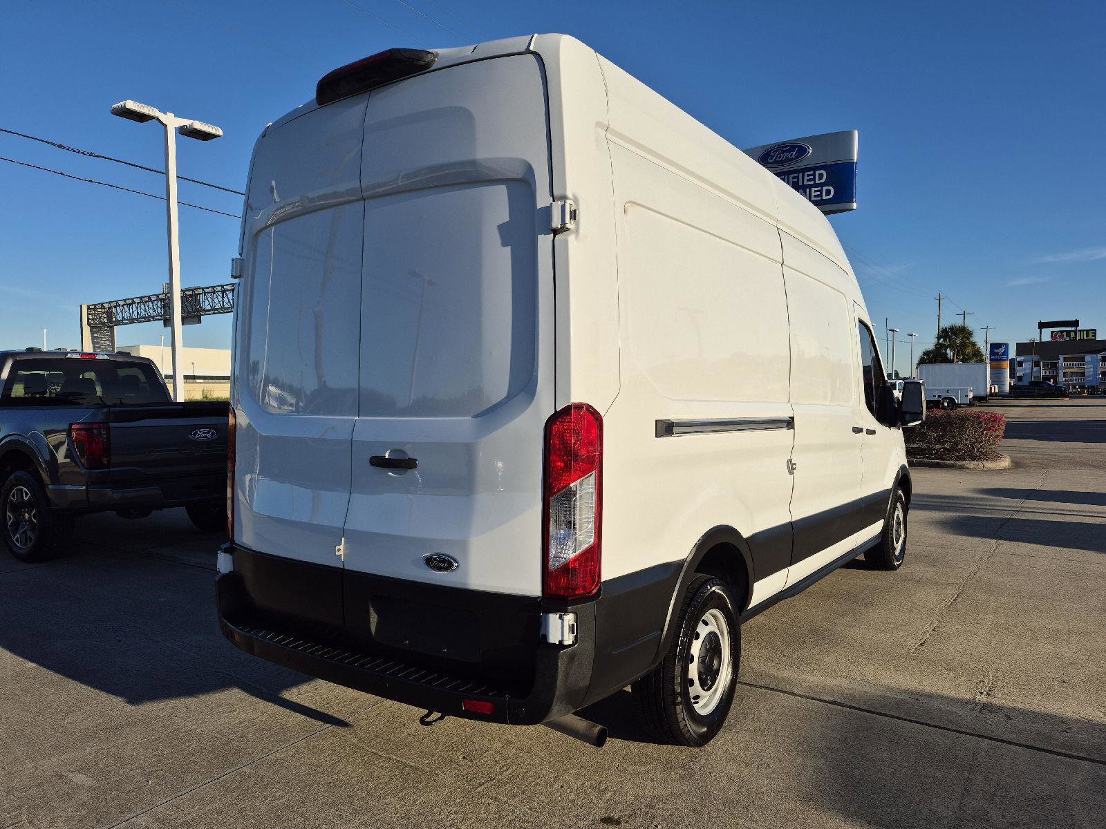 Certified 2023 Ford Transit 250 148 High Roof image 10