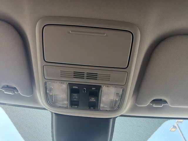 Used 2024 Honda Odyssey EX-L image 36