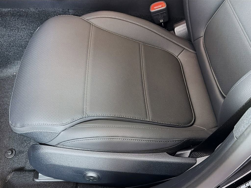 Used 2026 Mercedes-Benz C 300 4MATIC Sedan image 22