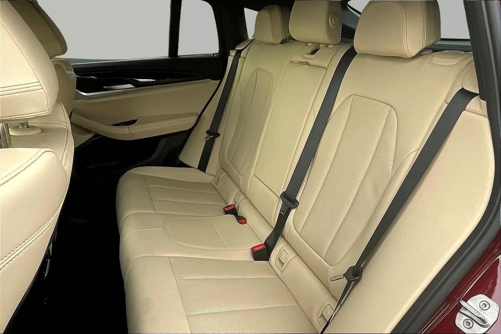 Used 2025 BMW X4 xDrive30i w/ Premium Package image 22