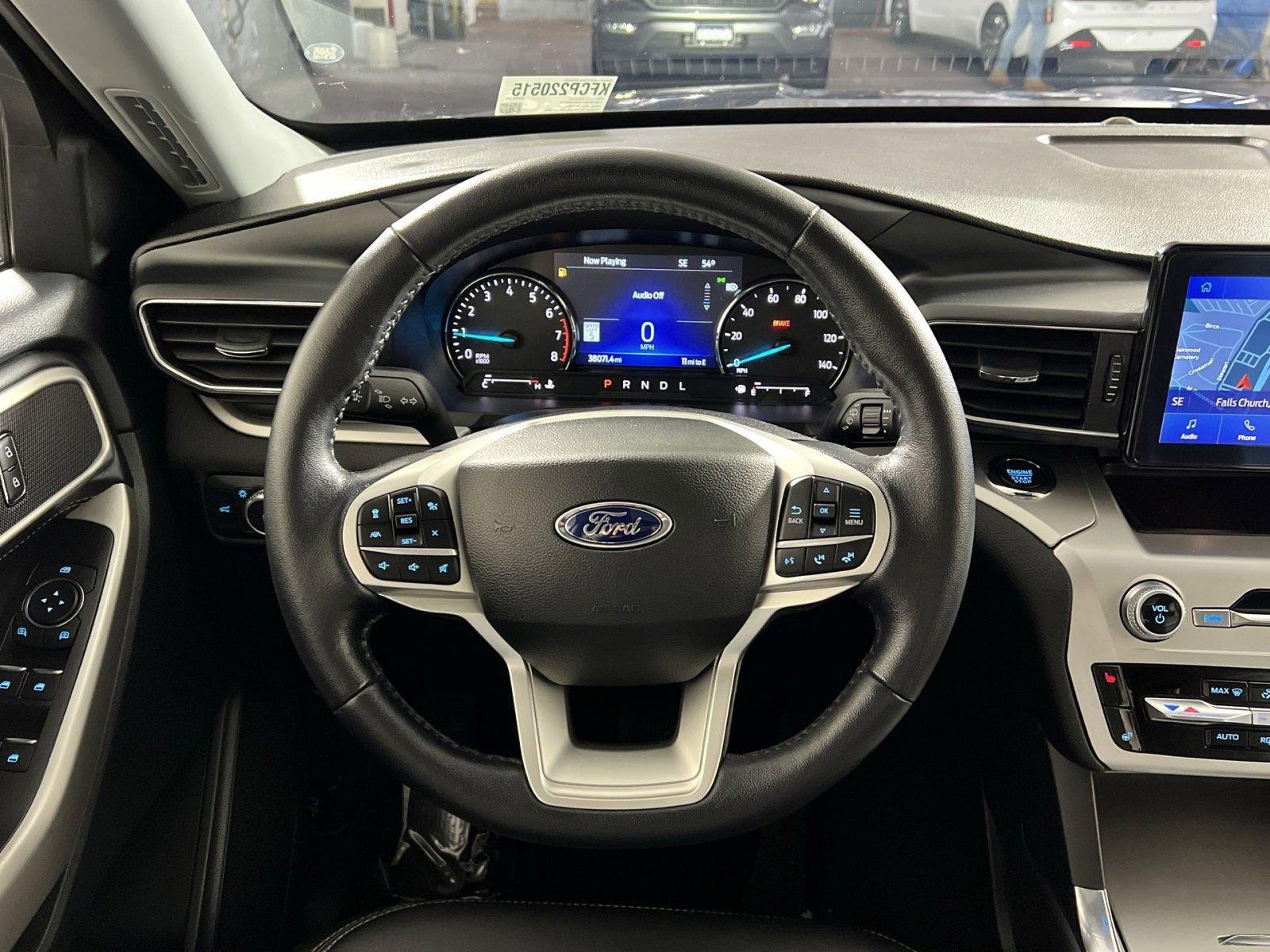 Used 2022 Ford Explorer XLT w/ Equipment Group 202A image 16