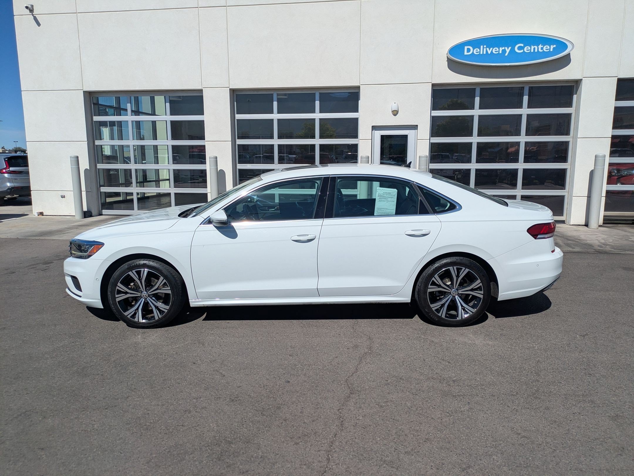 Used 2020 Volkswagen Passat 2.0T SEL FWD image 9