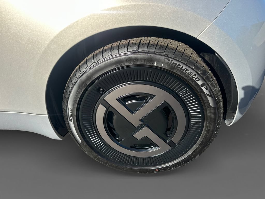 New 2025 FIAT 500 e FWD image 8
