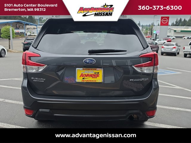 Used 2023 Subaru Forester Premium AWD/4WD image 4