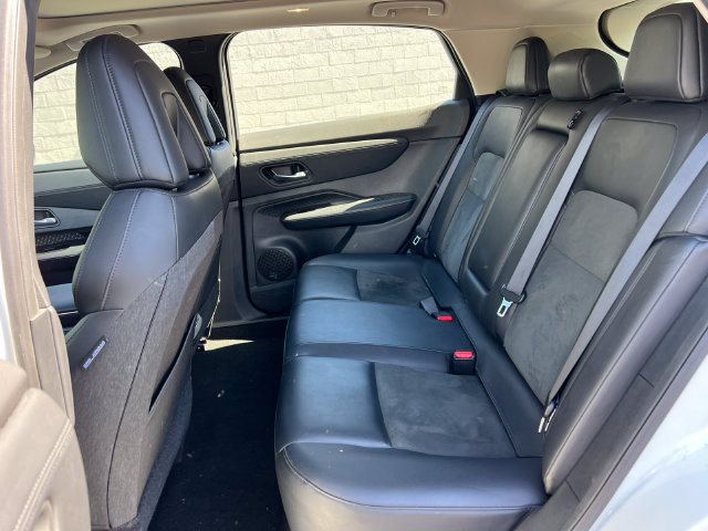 Used 2024 Nissan Ariya AWD image 5