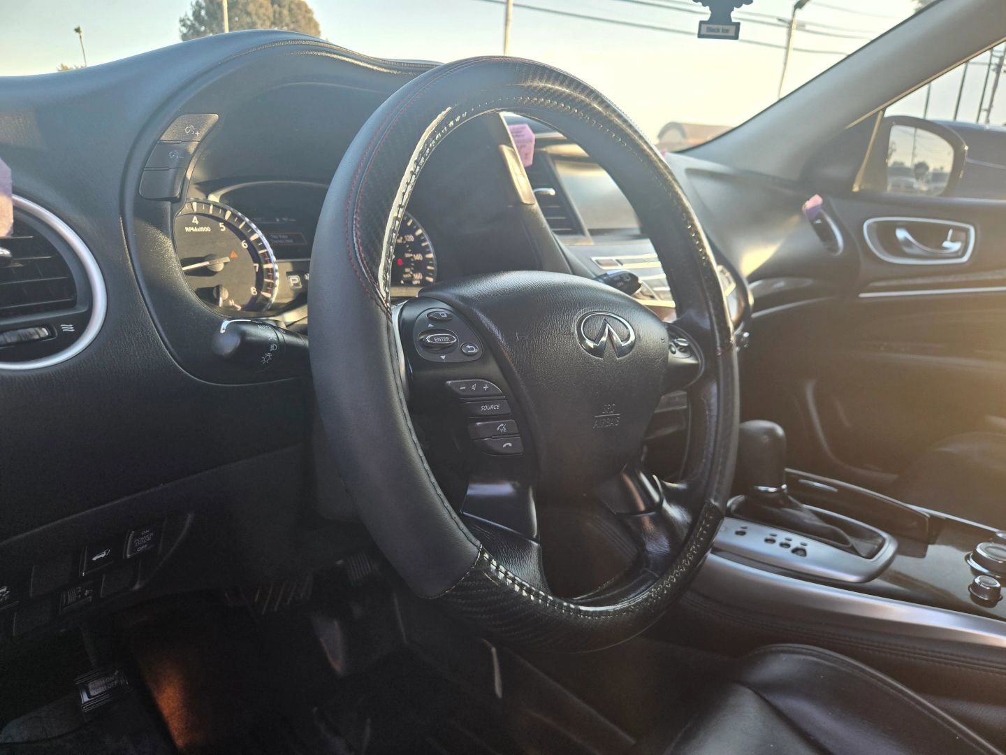 Used 2015 INFINITI QX60 image 11