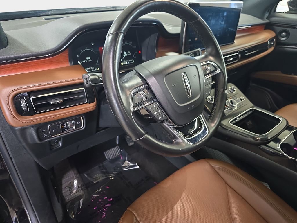 Used 2021 Lincoln Nautilus Reserve w/ Monochromatic Package image 19