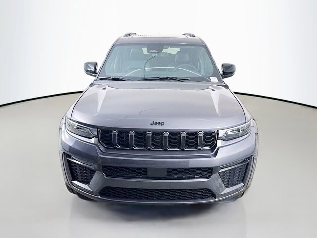 New 2026 Jeep Grand Cherokee L Limited w/ Limited Altitude Package image 2