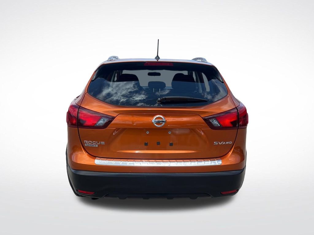 Used 2017 Nissan Rogue Sport SV w/ SV All-Weather Package AWD/4WD image 48