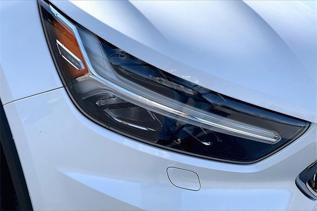 Used 2020 Volvo XC40 T5 Inscription image 28