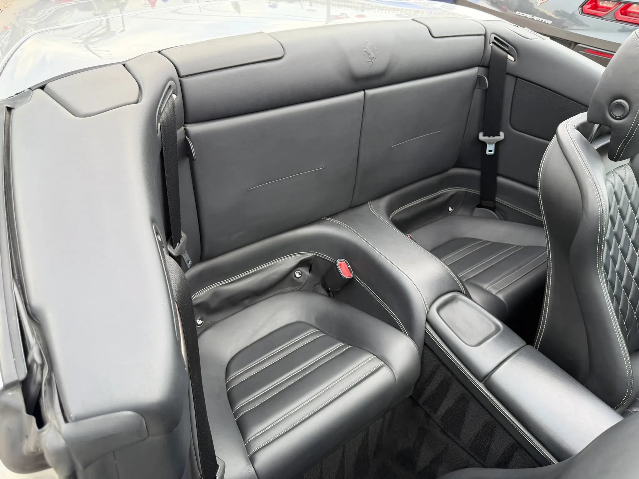 Used 2010 Ferrari California RWD image 26