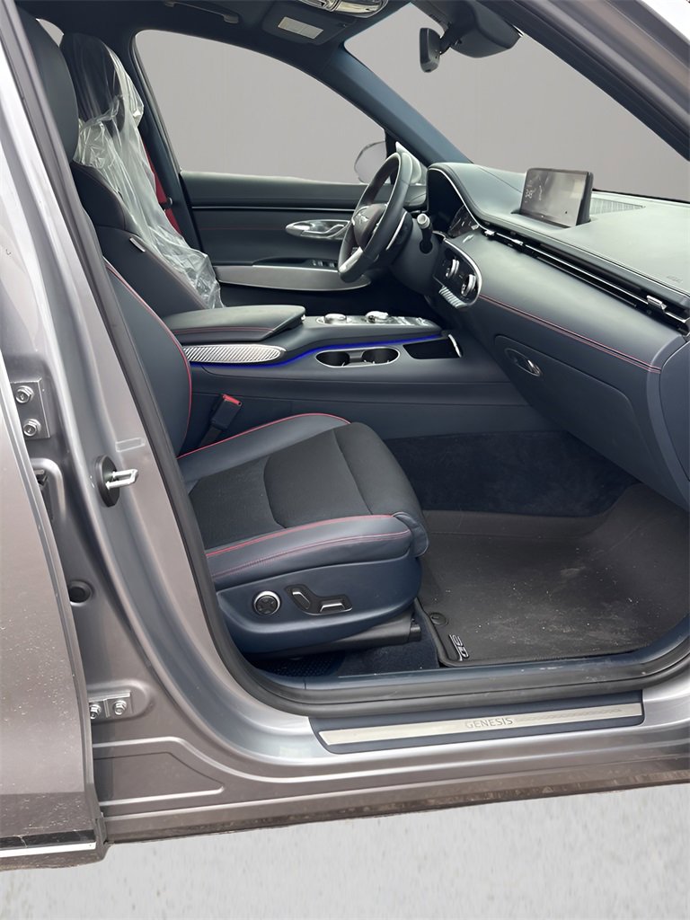 Used 2024 Genesis GV70 2.5T w/ Sport Prestige Package image 23