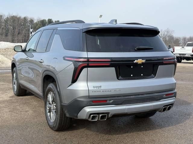 Used 2025 Chevrolet Traverse LT image 6