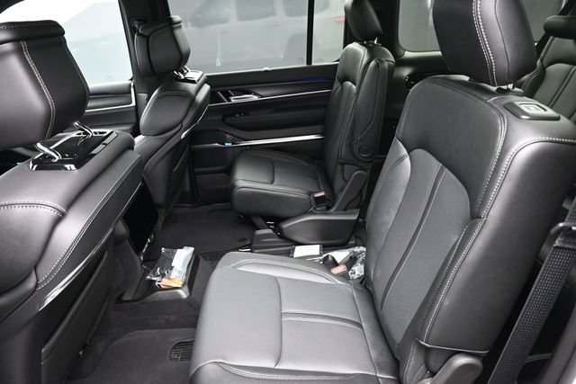 New 2026 Jeep Grand Wagoneer L Summit AWD/4WD image 21