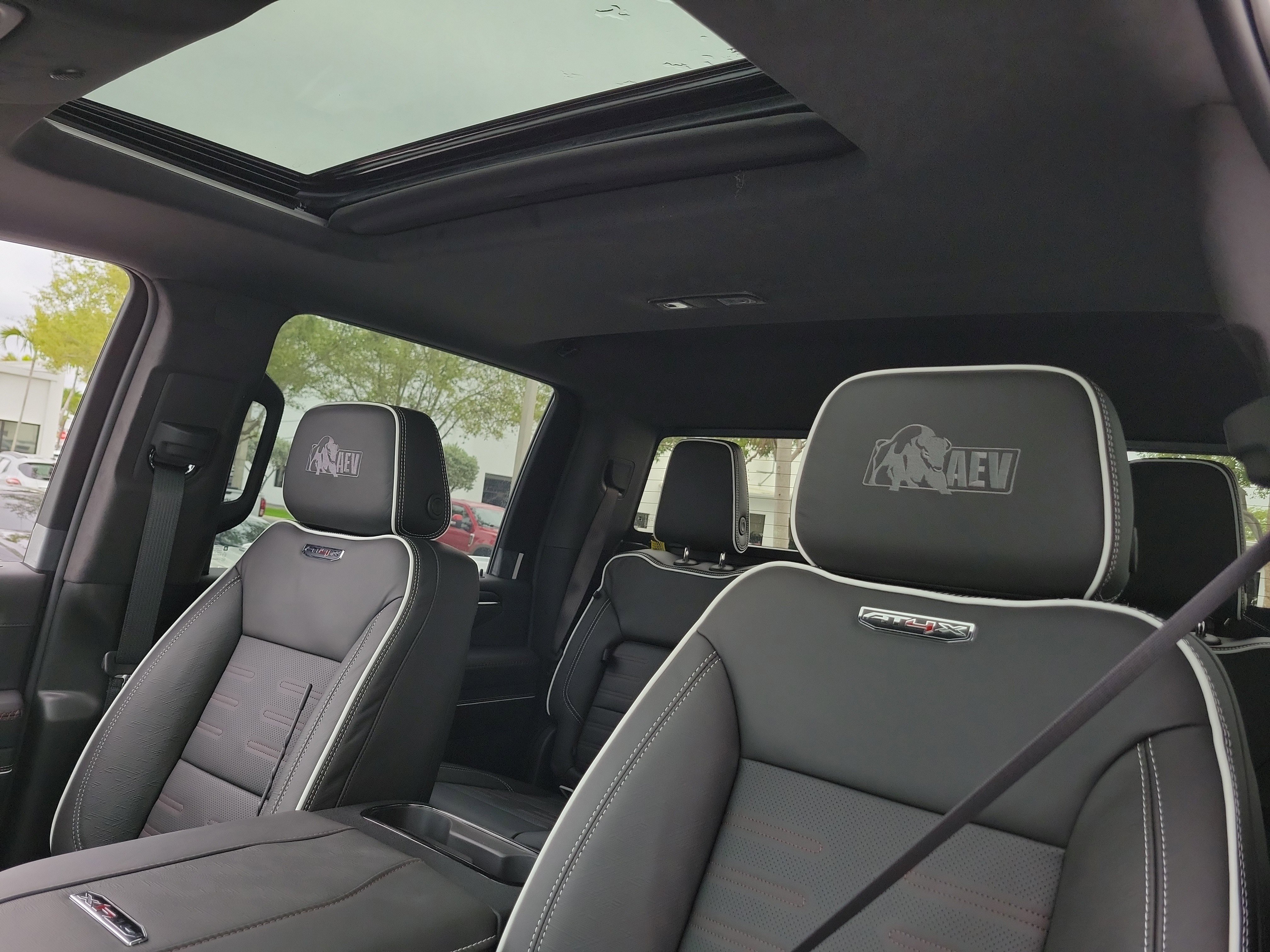 New 2026 GMC Sierra 2500 AT4X w/ AT4X AEV Edition image 21