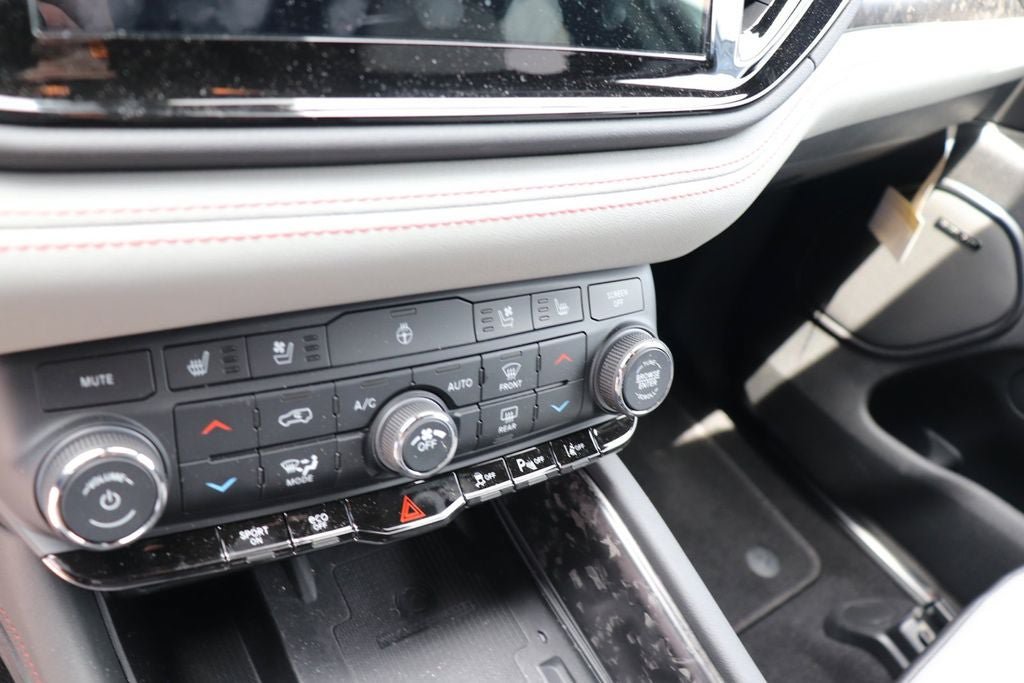 New 2024 Dodge Durango R/T AWD/4WD image 18