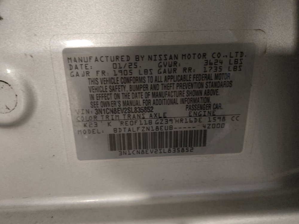 Used 2025 Nissan Versa SV FWD image 33