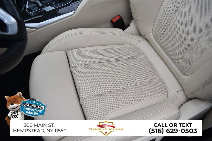Used 2022 BMW 330e w/ Premium Package image 12