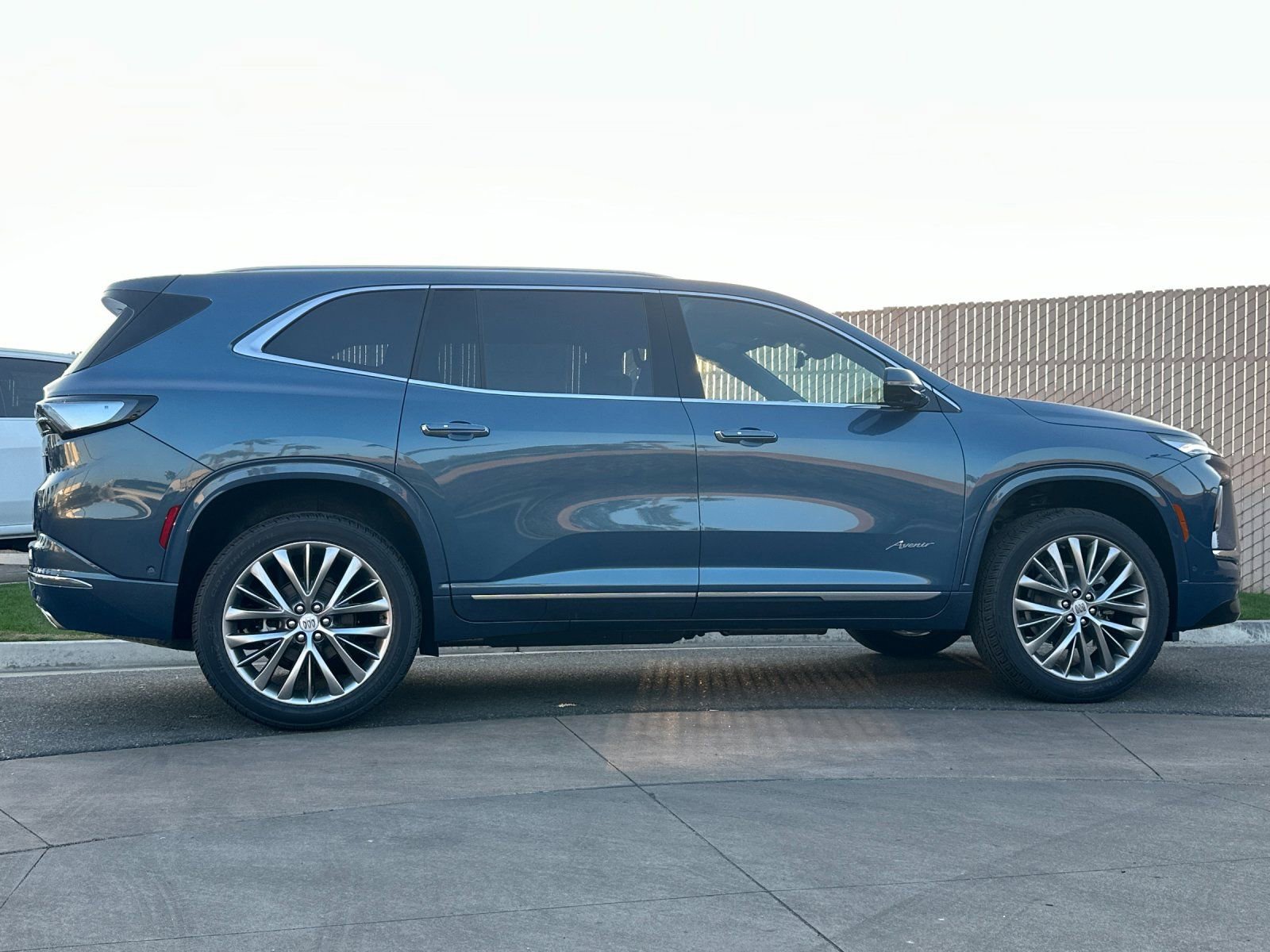 New 2026 Buick Enclave Avenir w/ Super Cruise Package FWD image 3