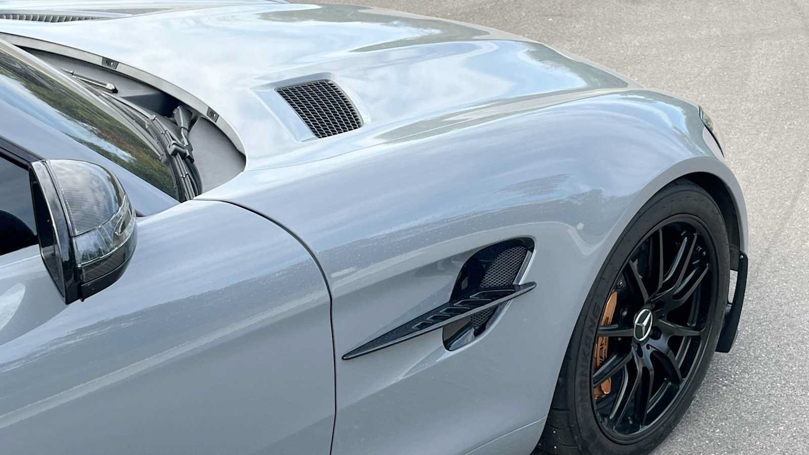 Used 2020 Mercedes-Benz AMG GT R image 19