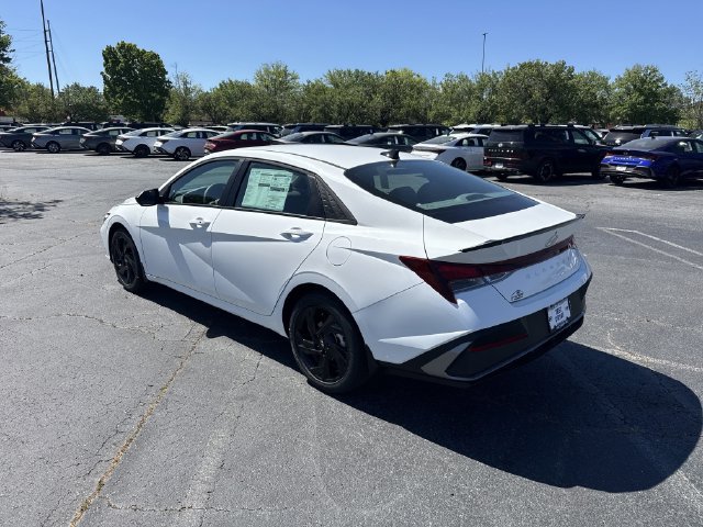 New 2026 Hyundai Elantra Sport FWD image 6