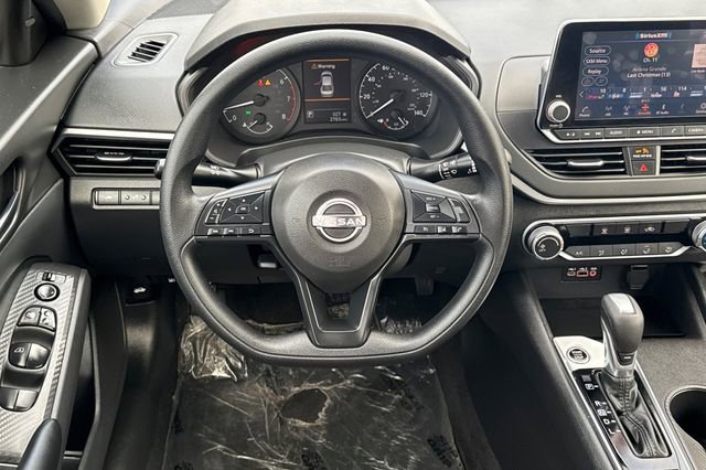 Used 2025 Nissan Altima 2.5 S image 15