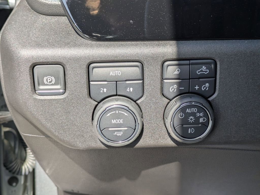 Used 2025 Chevrolet Silverado 1500 LTZ w/ LTZ Convenience Package II image 24