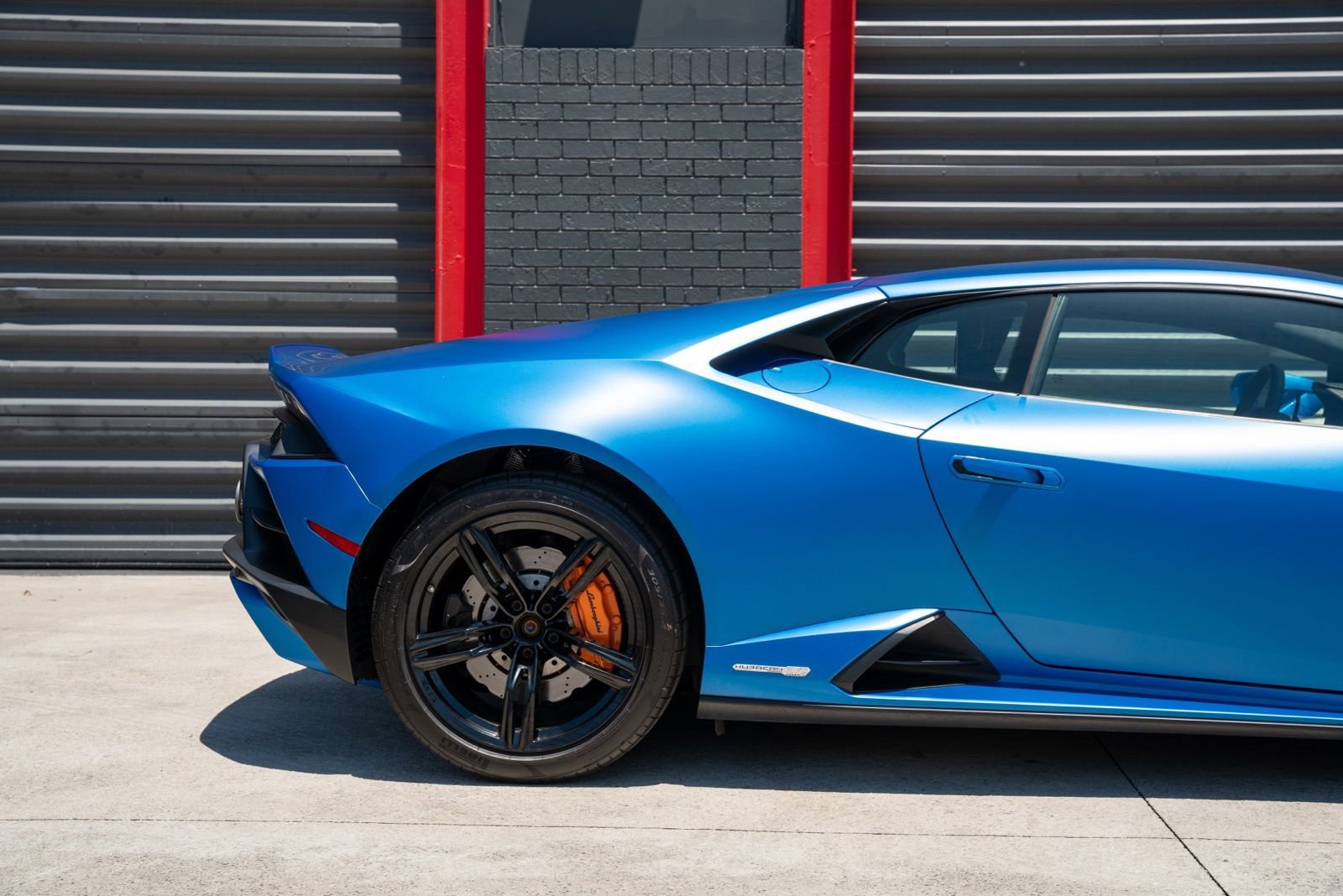 Used 2020 Lamborghini Huracan EVO RWD image 5