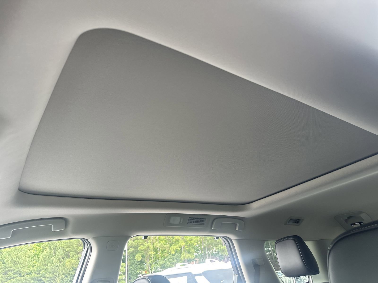 New 2025 Nissan Pathfinder Platinum image 4