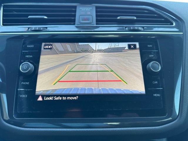 Used 2022 Volkswagen Tiguan SEL R-Line AWD/4WD image 13