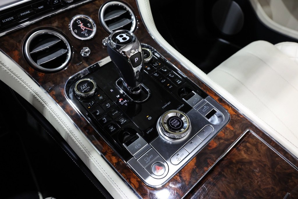 Used 2021 Bentley Continental GT image 25