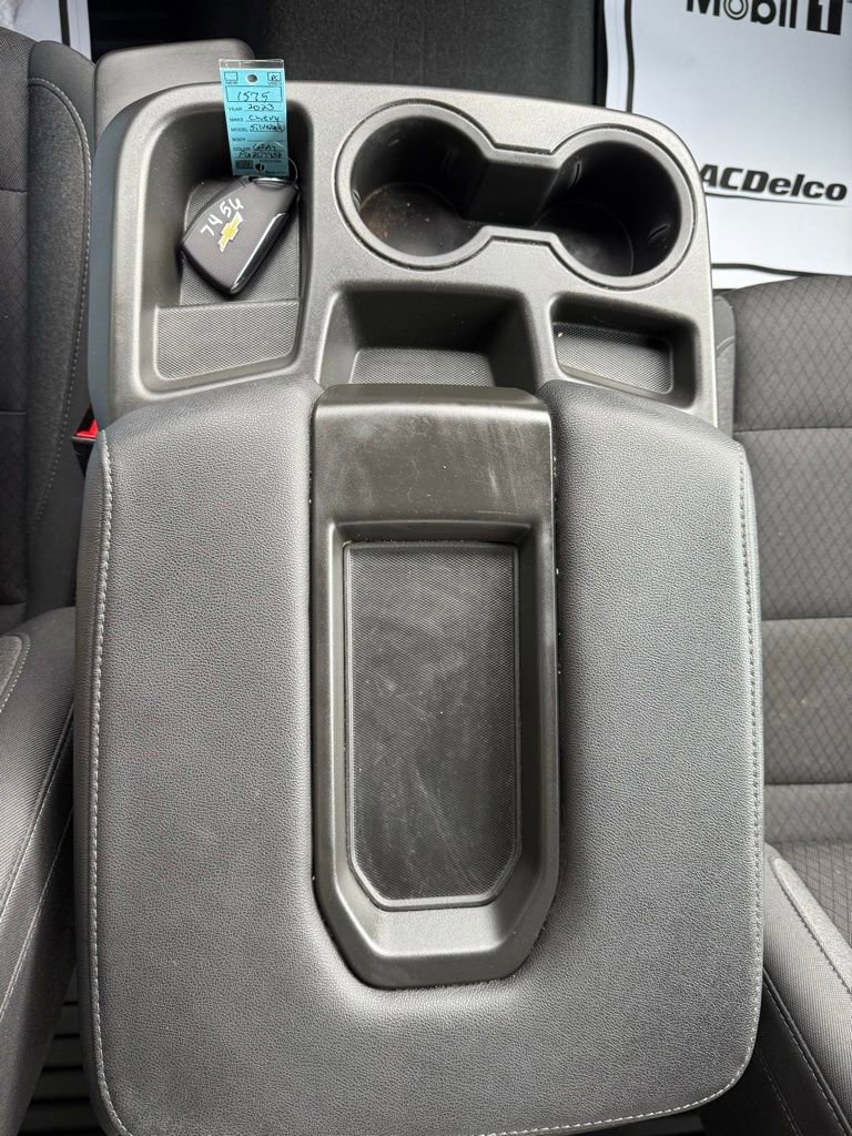 Used 2023 Chevrolet Silverado 1500 LT AWD/4WD image 37