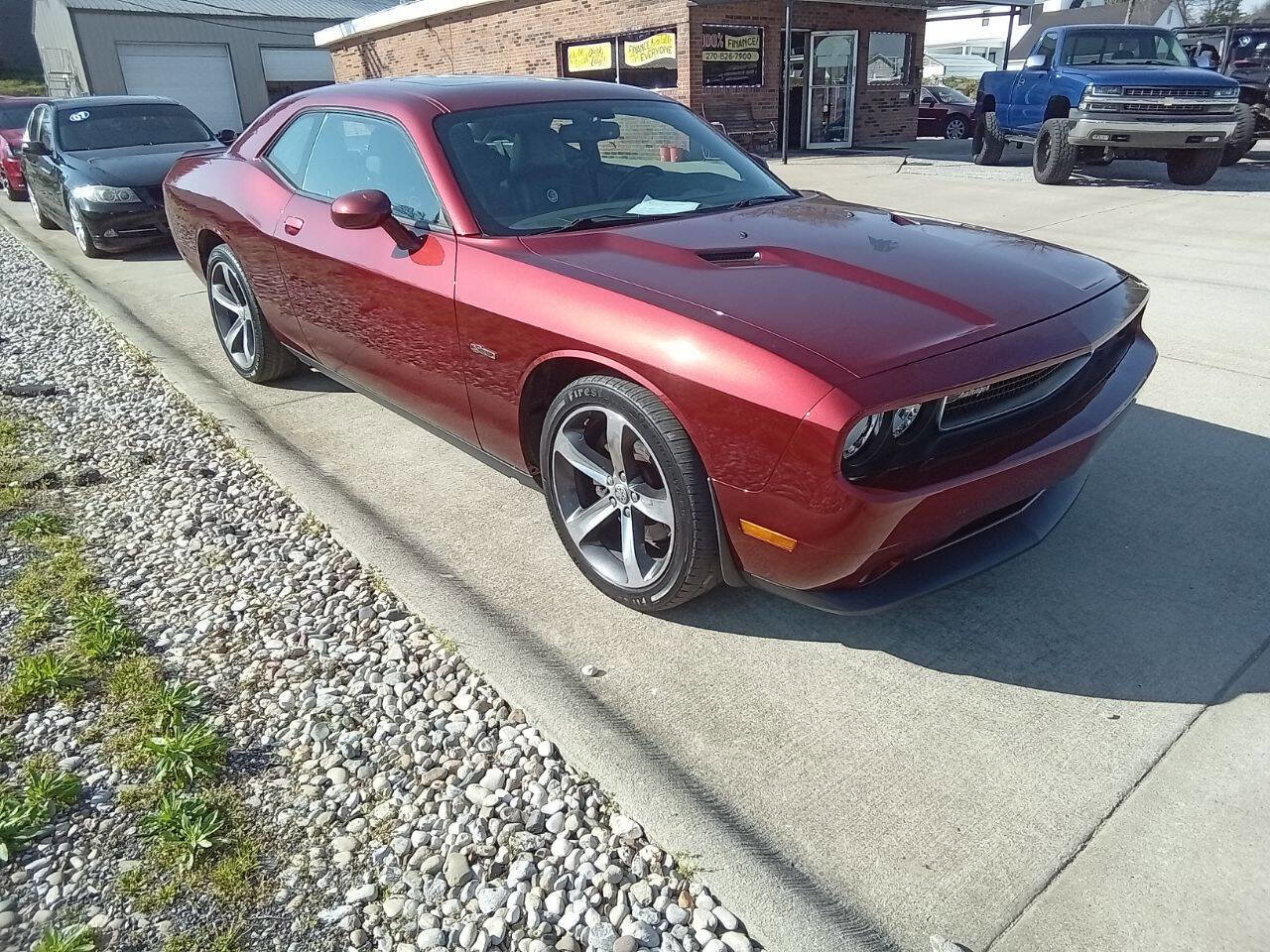 Used 2014 Dodge Challenger R/T image 2
