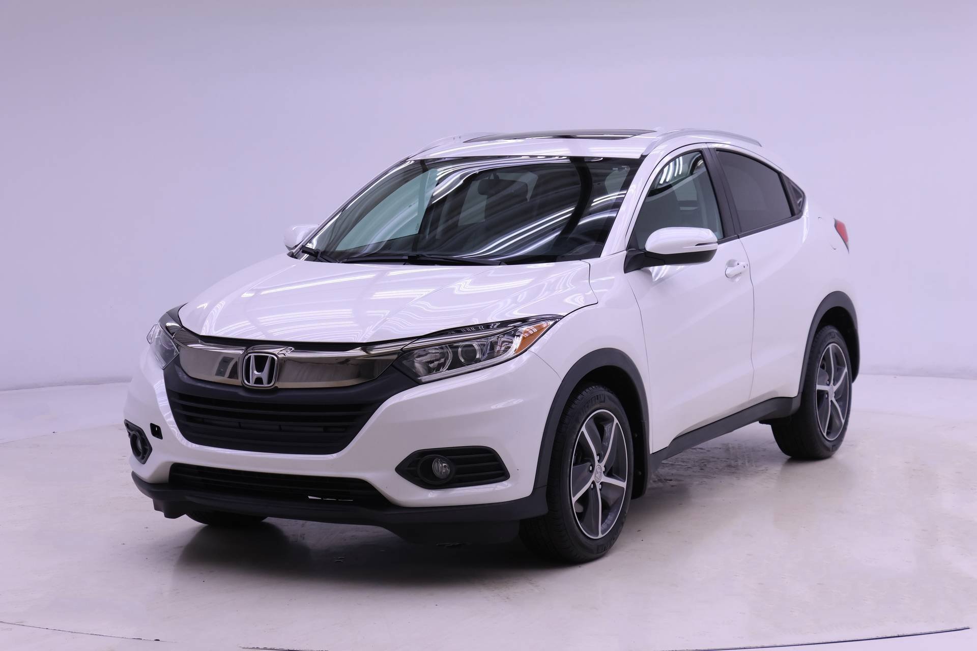 Used 2022 Honda HR-V EX-L image 1