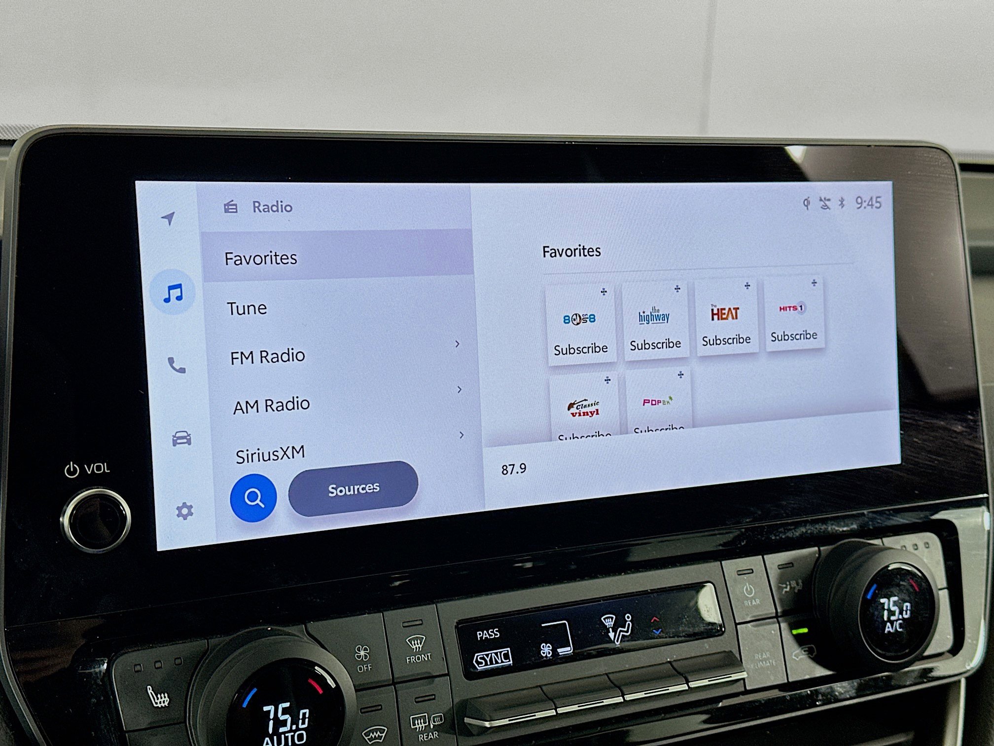 Used 2025 Toyota Grand Highlander AWD image 21