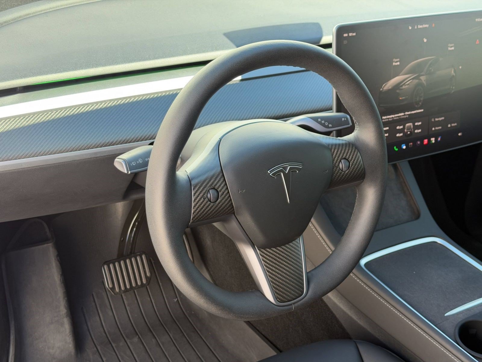 Used 2024 Tesla Model Y 2WD image 26