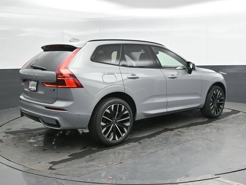 New 2026 Volvo XC60 B5 Ultra w/ Protection Package Premier image 2