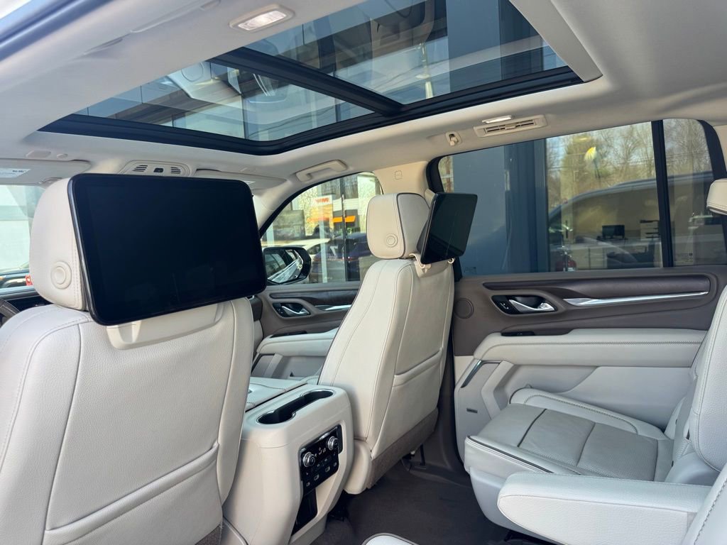 Used 2021 GMC Yukon XL Denali w/ Denali Ultimate Package RWD image 32