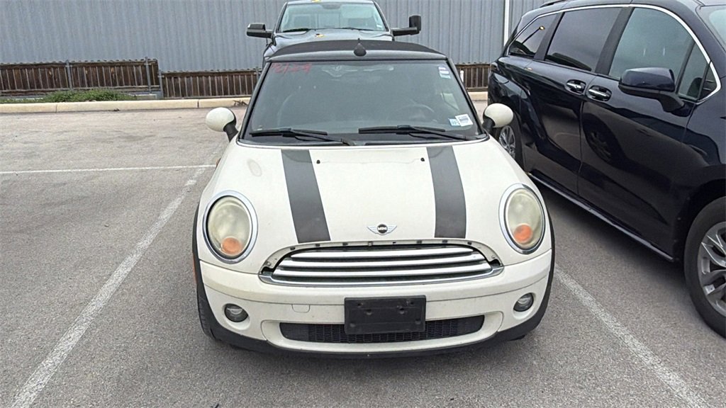 Used 2009 MINI Cooper Convertible image 2