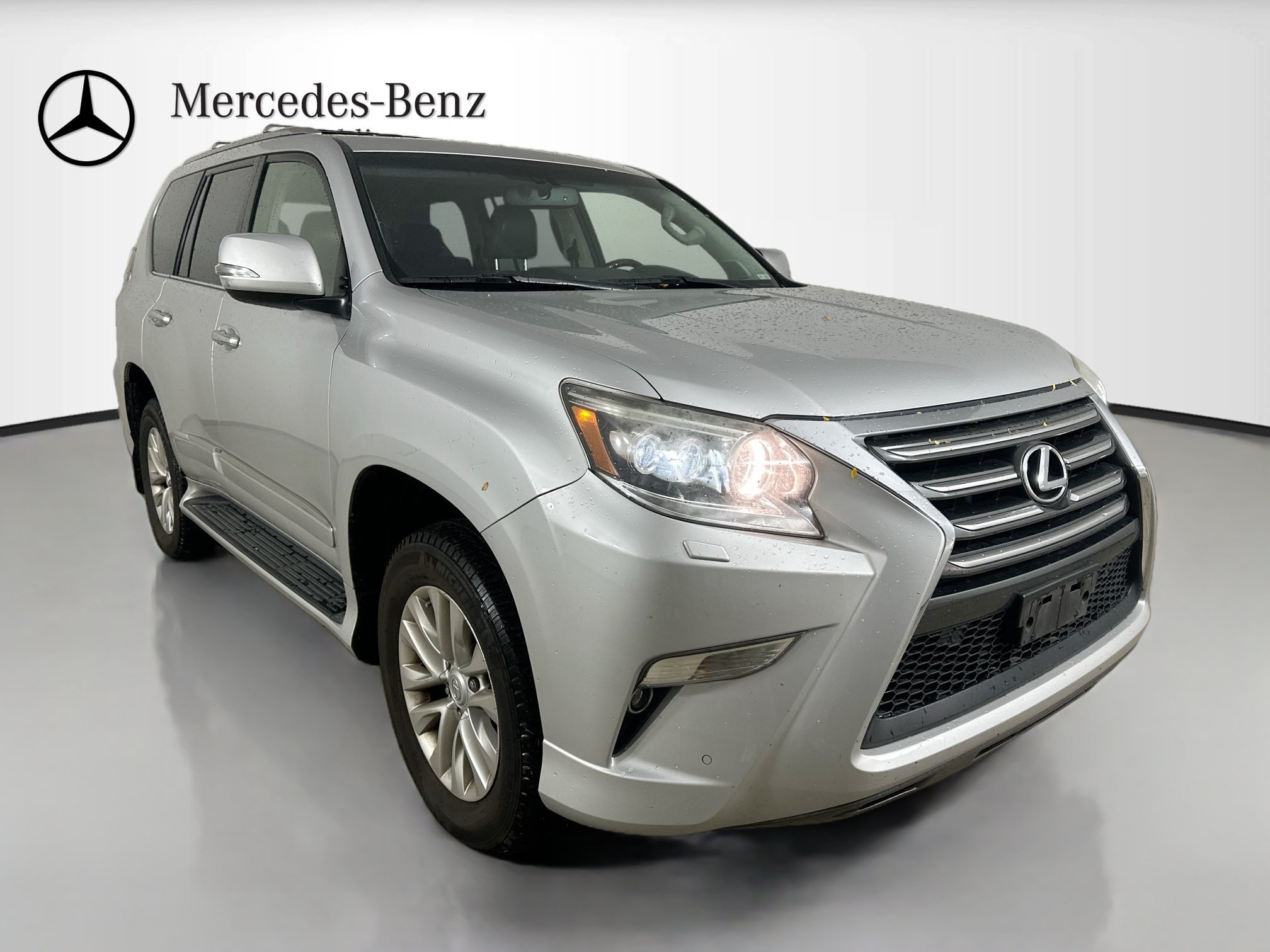 Used 2014 Lexus GX 460 w/ Premium Package AWD/4WD image 3
