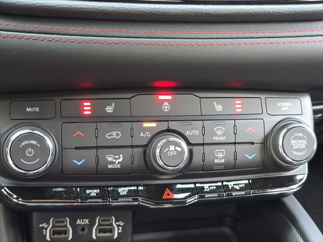 Certified 2025 Dodge Durango R/T w/ Blacktop Package AWD/4WD image 16