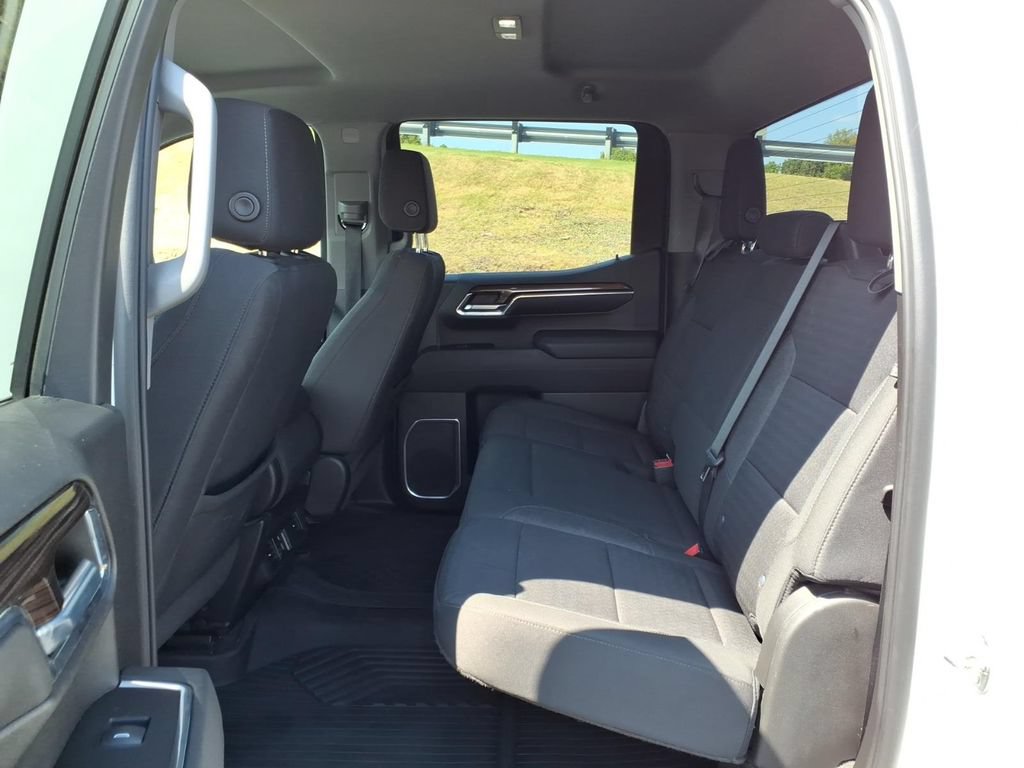 Used 2022 Chevrolet Silverado 1500 LT Trail Boss w/ Protection Package AWD/4WD image 4