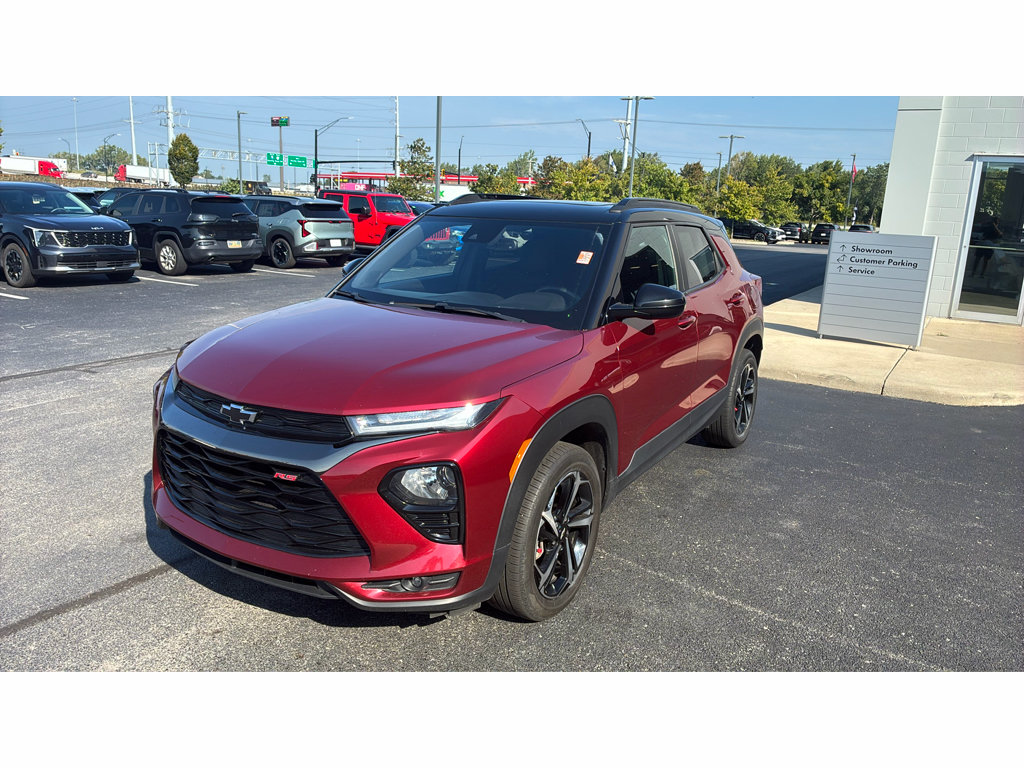 Used 2023 Chevrolet TrailBlazer RS w/ Sun and Liftgate Package AWD/4WD image 4