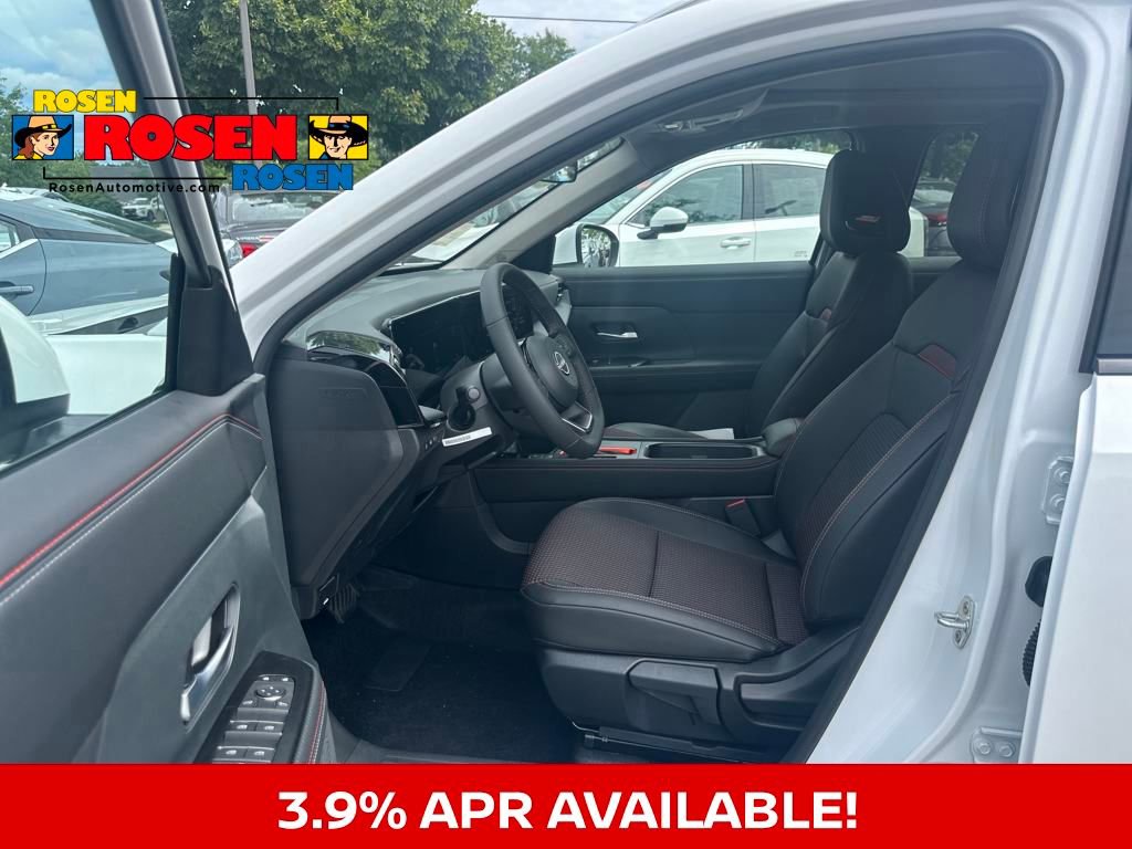 New 2025 Nissan Kicks SR w/ SR Premium Package image 9