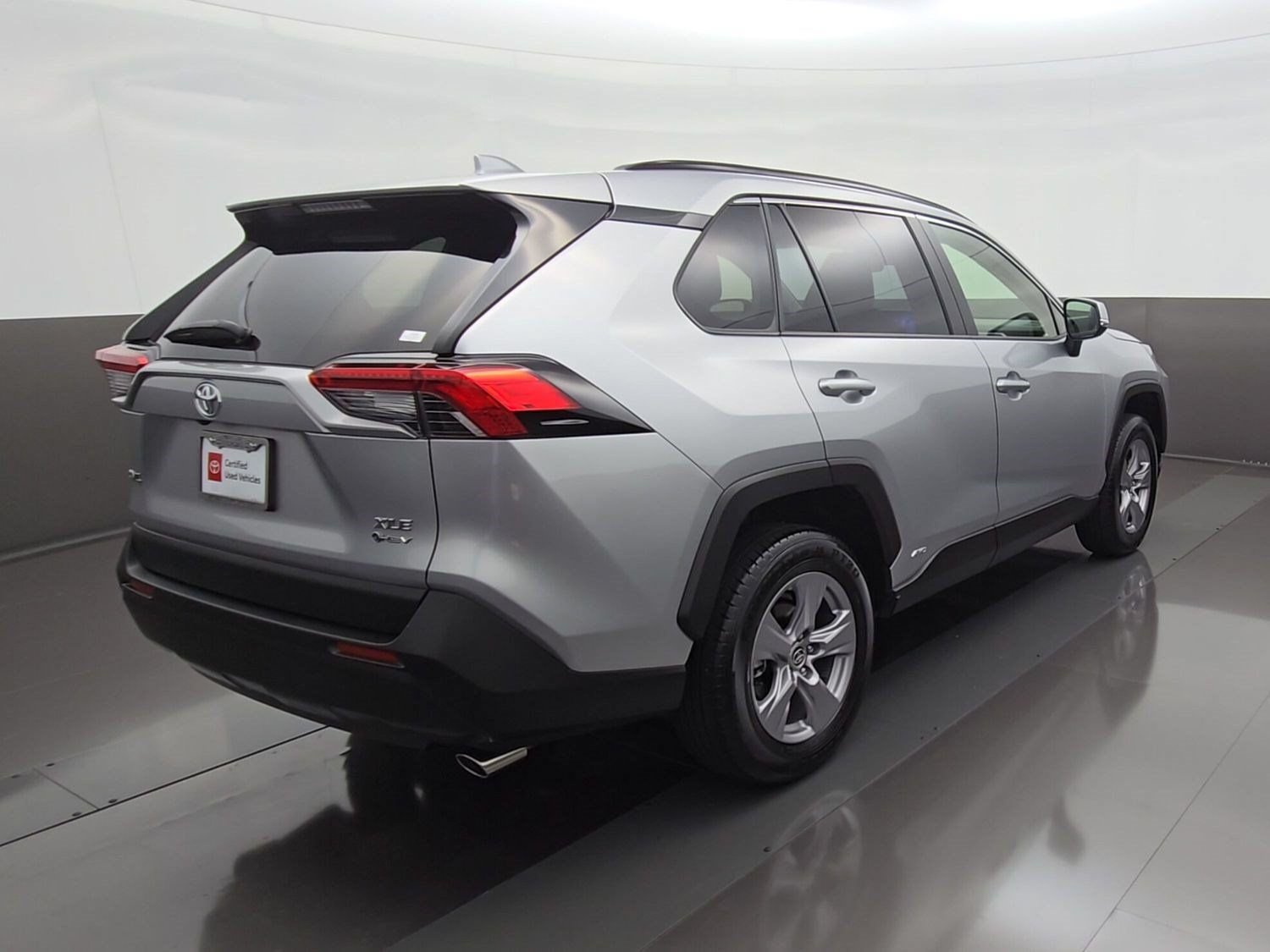 Certified 2025 Toyota RAV4 XLE w/ Convenience Package AWD/4WD image 8
