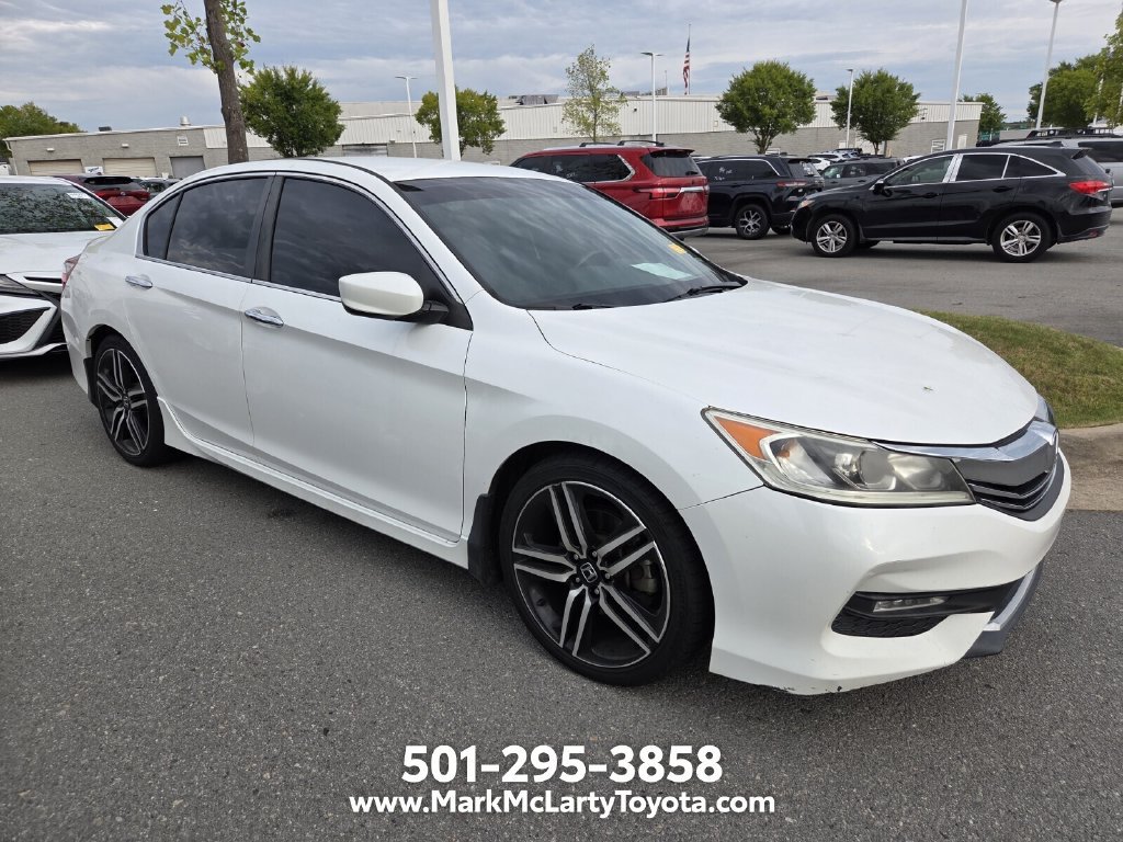 Used 2017 Honda Accord Sport Special Edition image 3